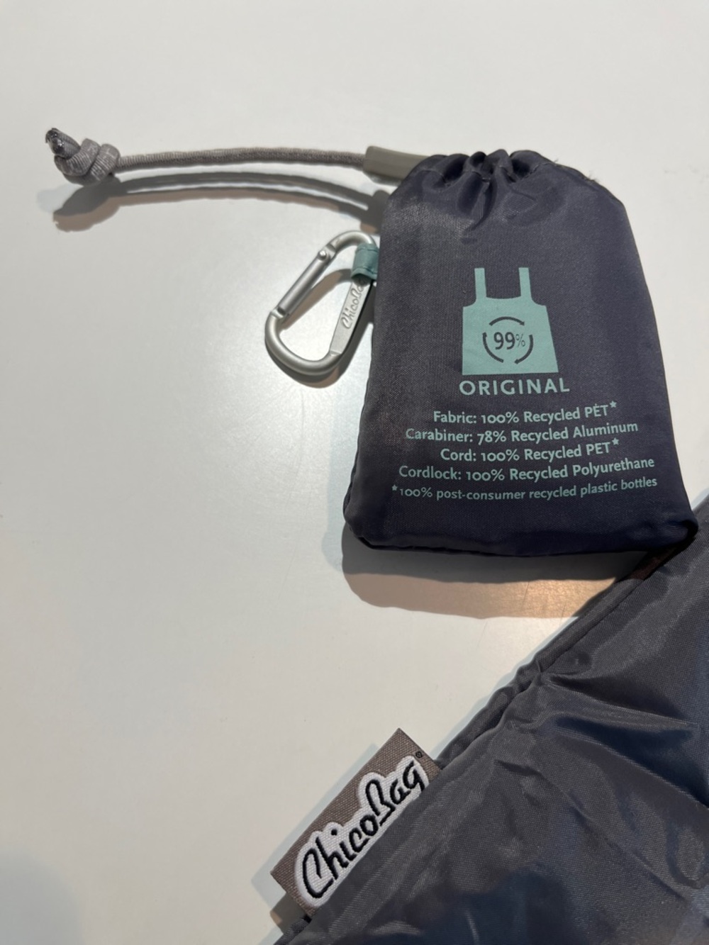 Chico Bag x The Getty Center Set of 2 Reusable Tote Bags w/Carabiners - Picture 6 of 7